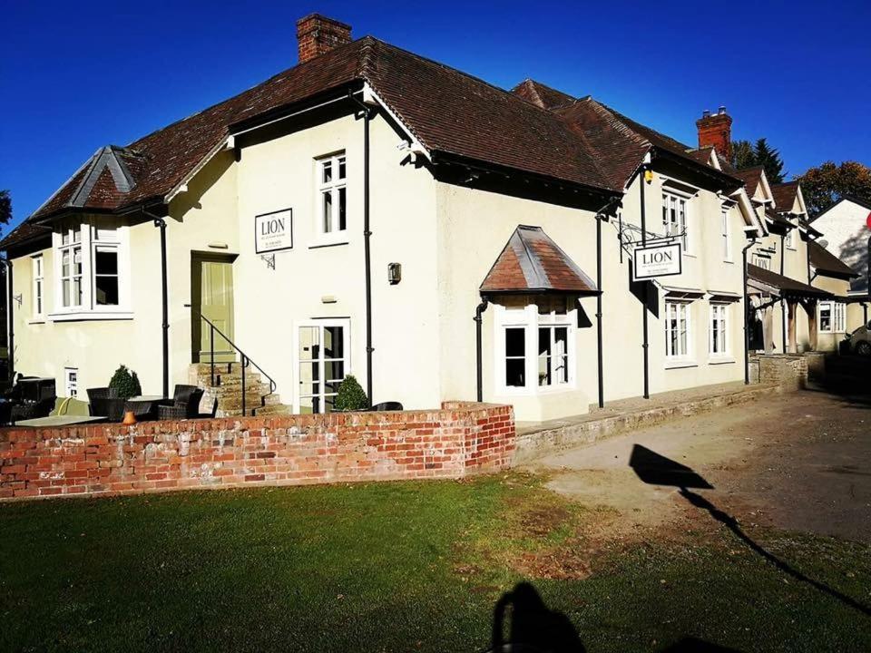 Hotel The Lion Leintwardine Exterior foto