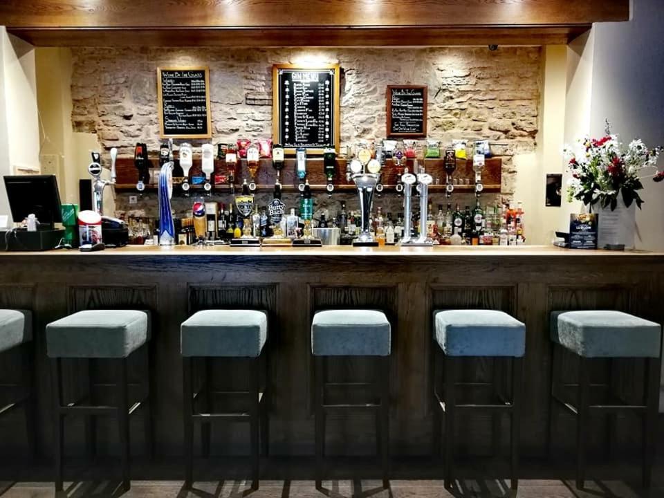 Hotel The Lion Leintwardine Exterior foto